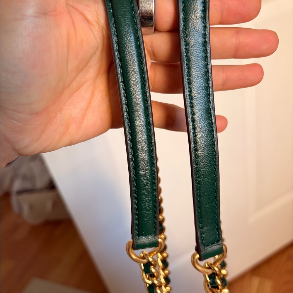 Tory Burch Green Quilted Shoulder Bag - Picture 8 of 9